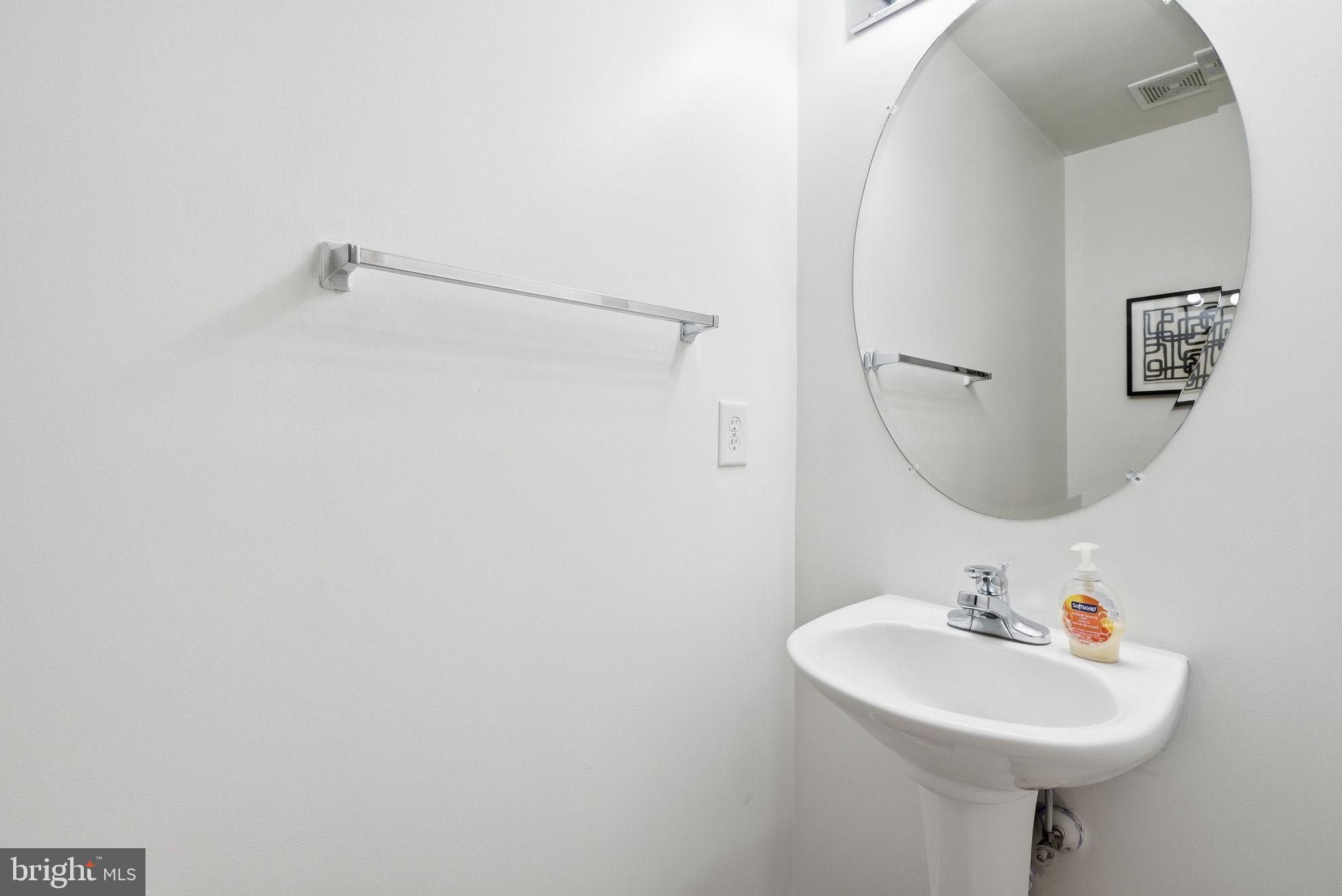 1110 THOMPSON AVENUE A