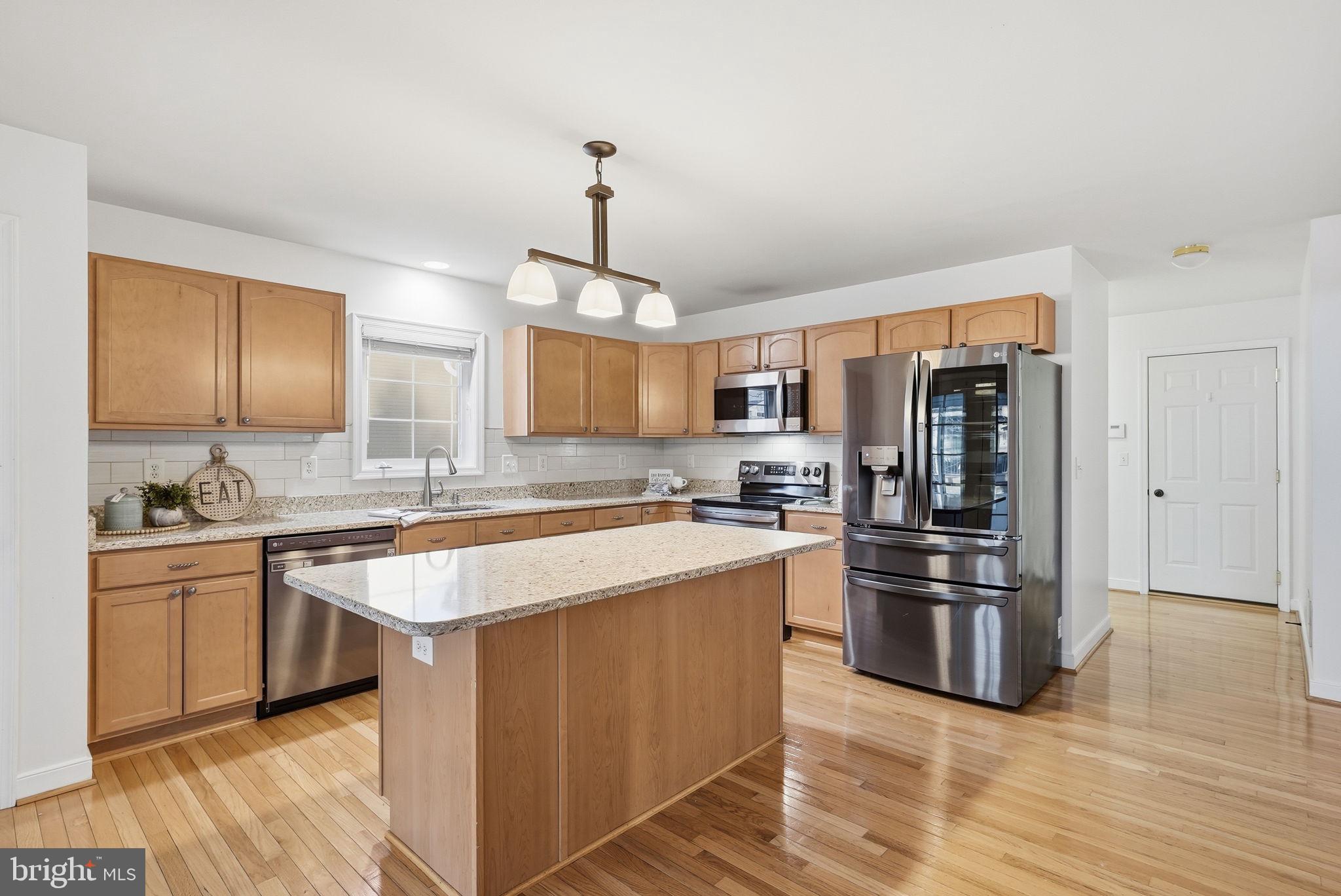 1110 THOMPSON AVENUE A