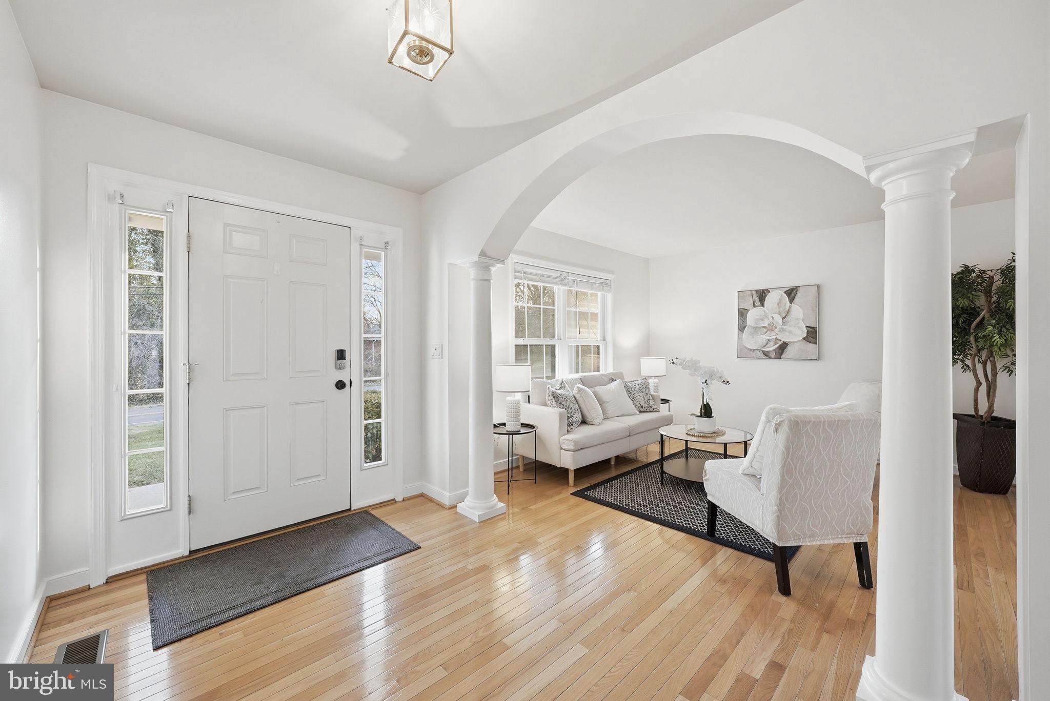 1110 THOMPSON AVENUE A