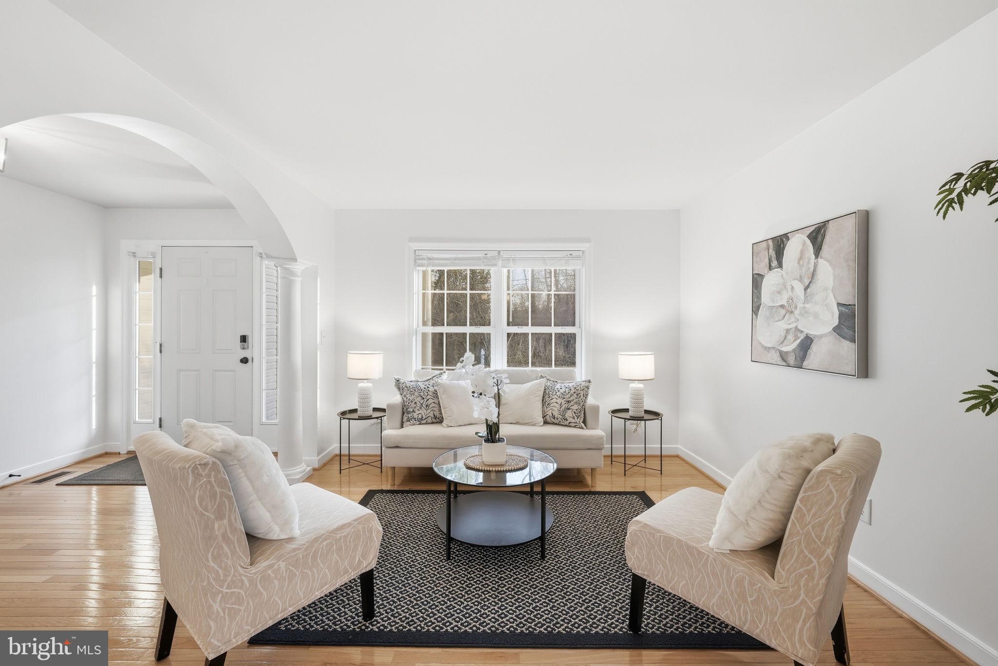 1110 THOMPSON AVENUE A