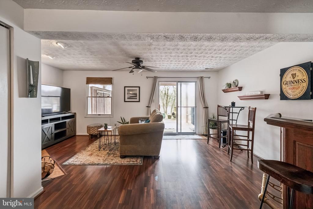 1244 SWANHILL COURT