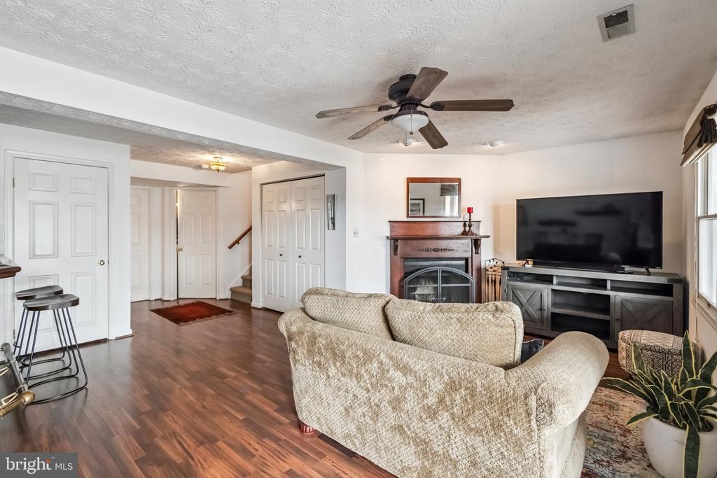 1244 SWANHILL COURT