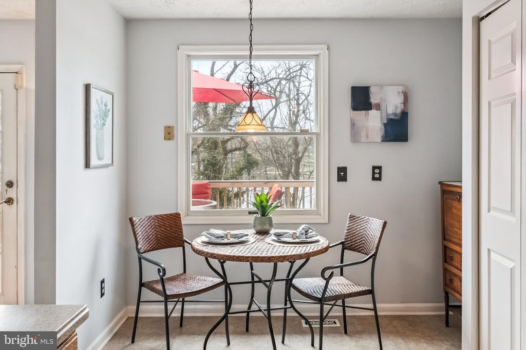 1244 SWANHILL COURT
