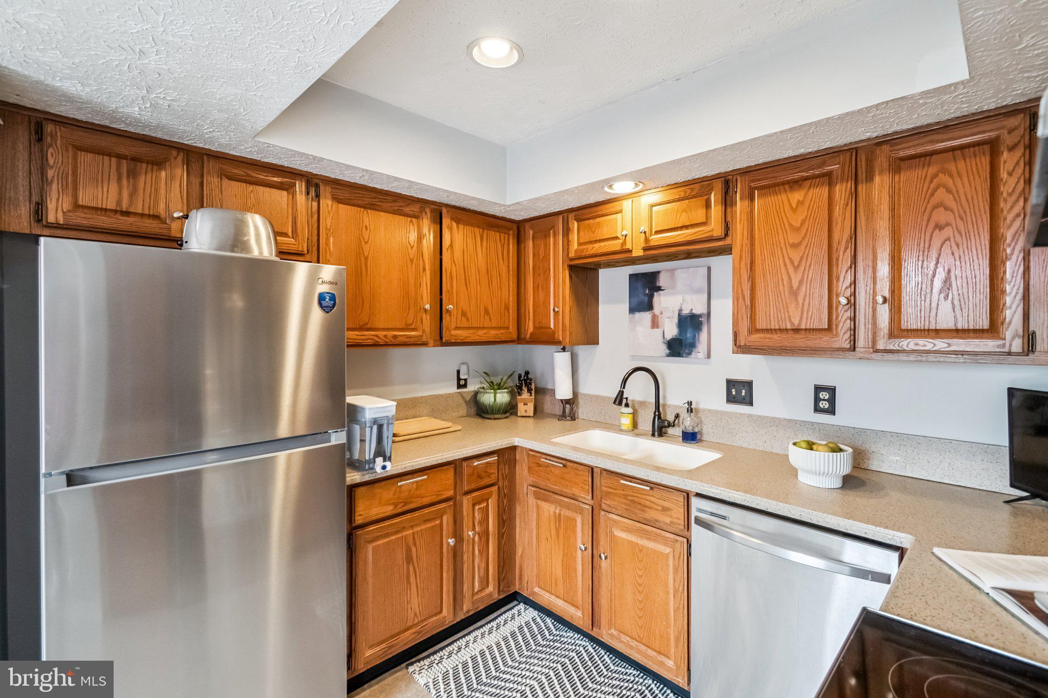 1244 SWANHILL COURT