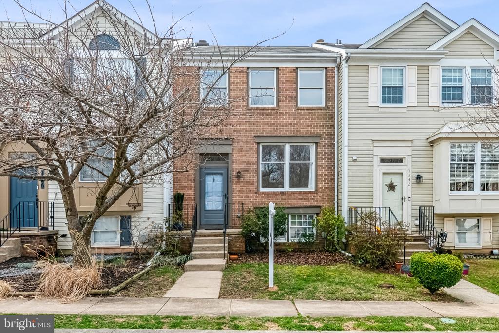 1244 SWANHILL COURT