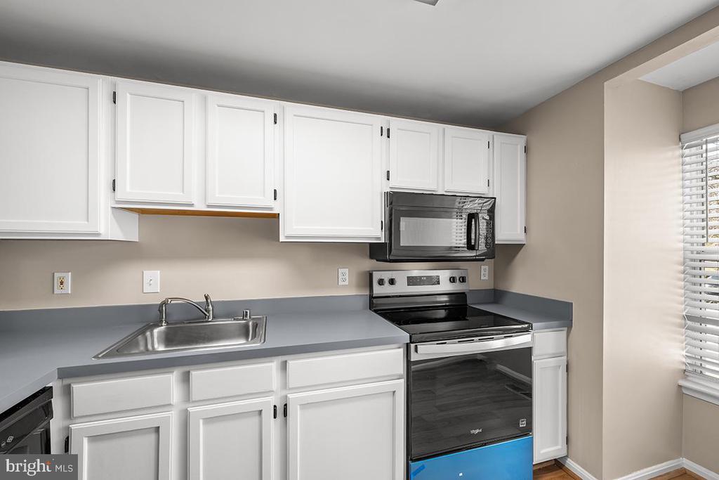 144 FORESTS EDGE PLACE