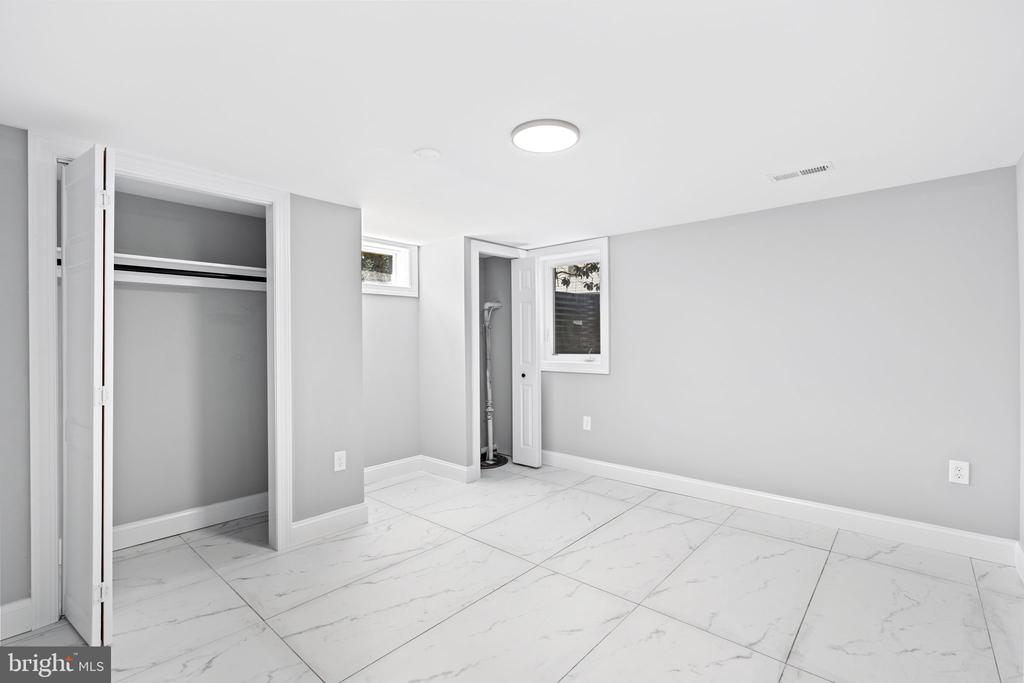 435 YELLOW SPRINGS S