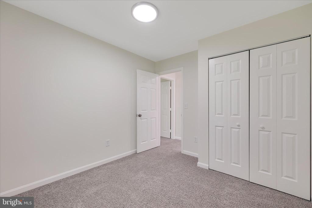 3341 PESCARA COURT