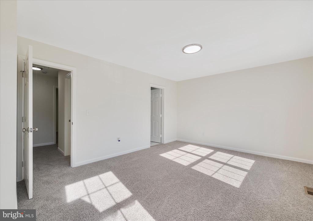3341 PESCARA COURT