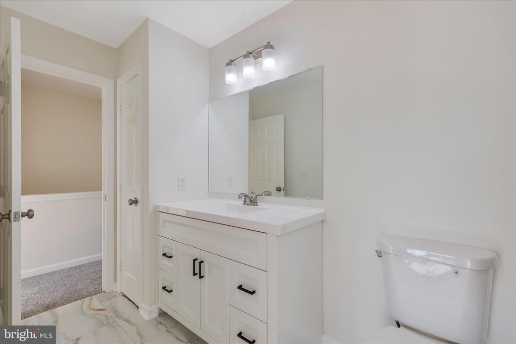 3341 PESCARA COURT