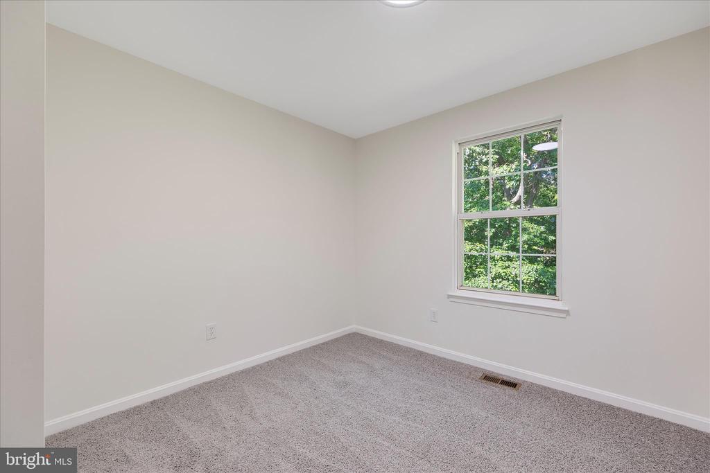 3341 PESCARA COURT