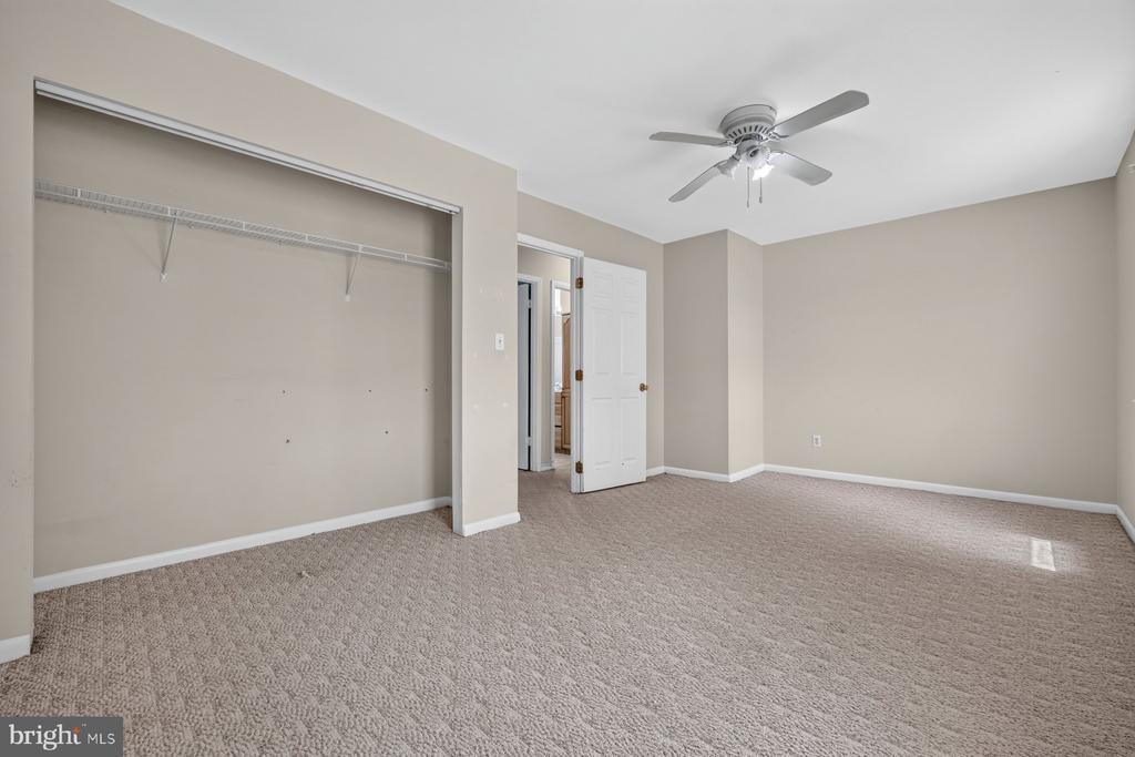7738 NOTLEY ROAD