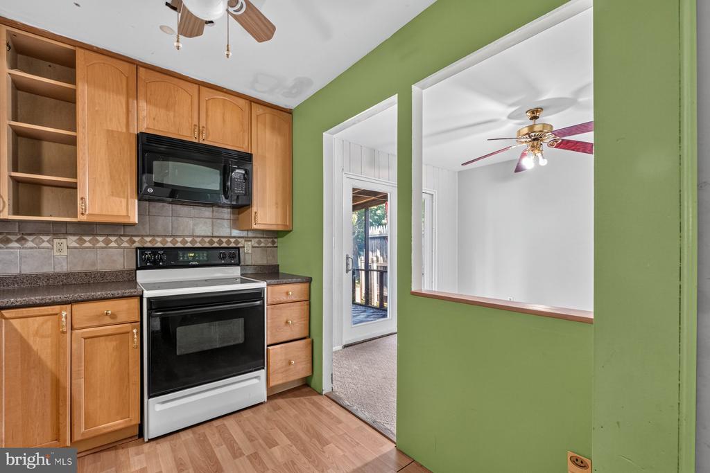 7738 NOTLEY ROAD