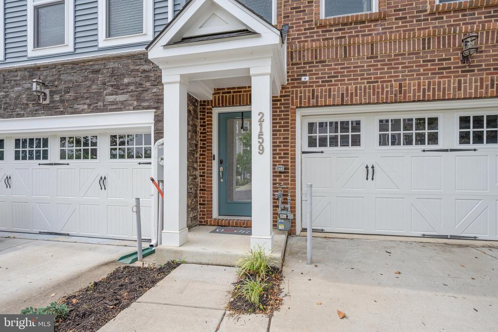 2159 OTTER CREEK CIRCLE