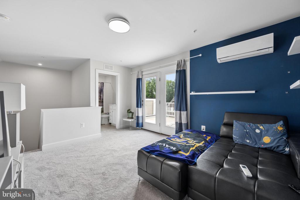 2159 OTTER CREEK CIRCLE