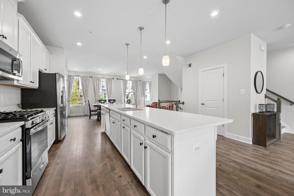 2159 OTTER CREEK CIRCLE
