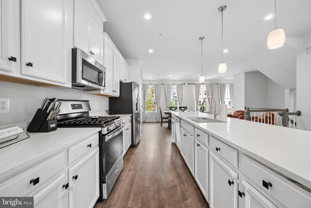 2159 OTTER CREEK CIRCLE