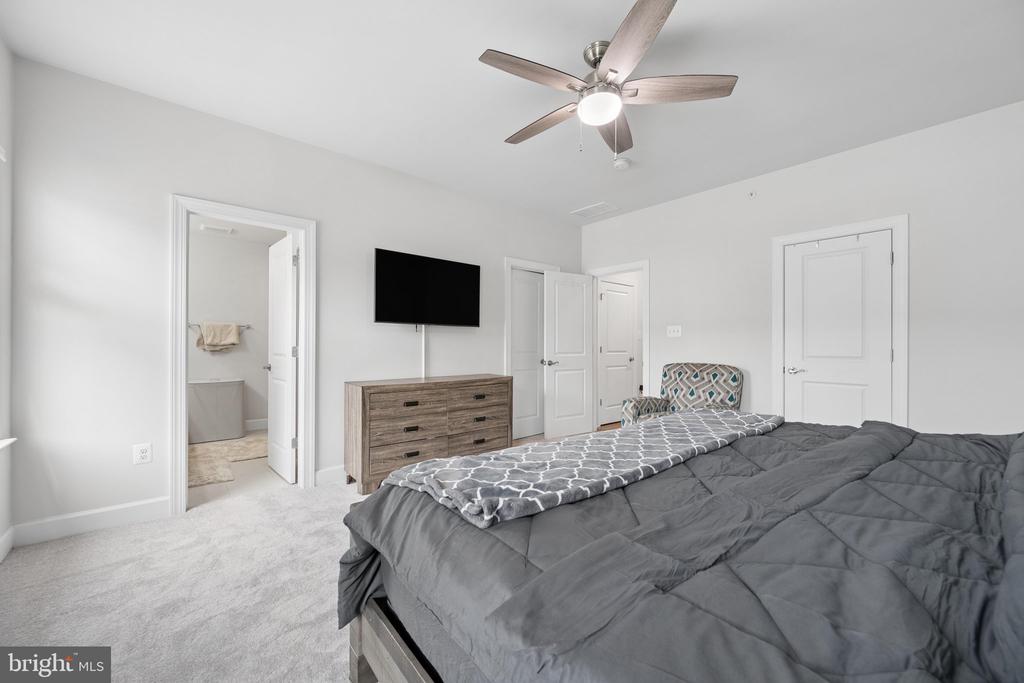2159 OTTER CREEK CIRCLE