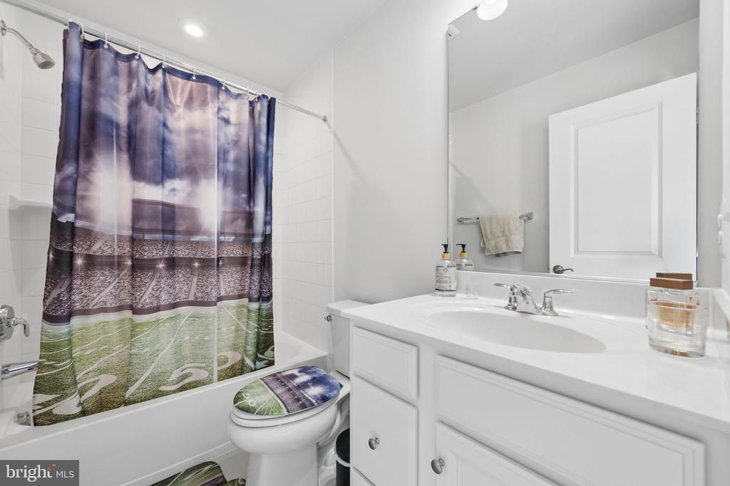 2159 OTTER CREEK CIRCLE