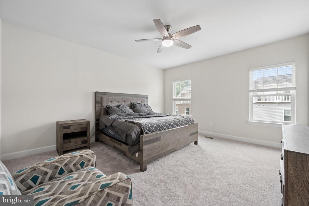 2159 OTTER CREEK CIRCLE