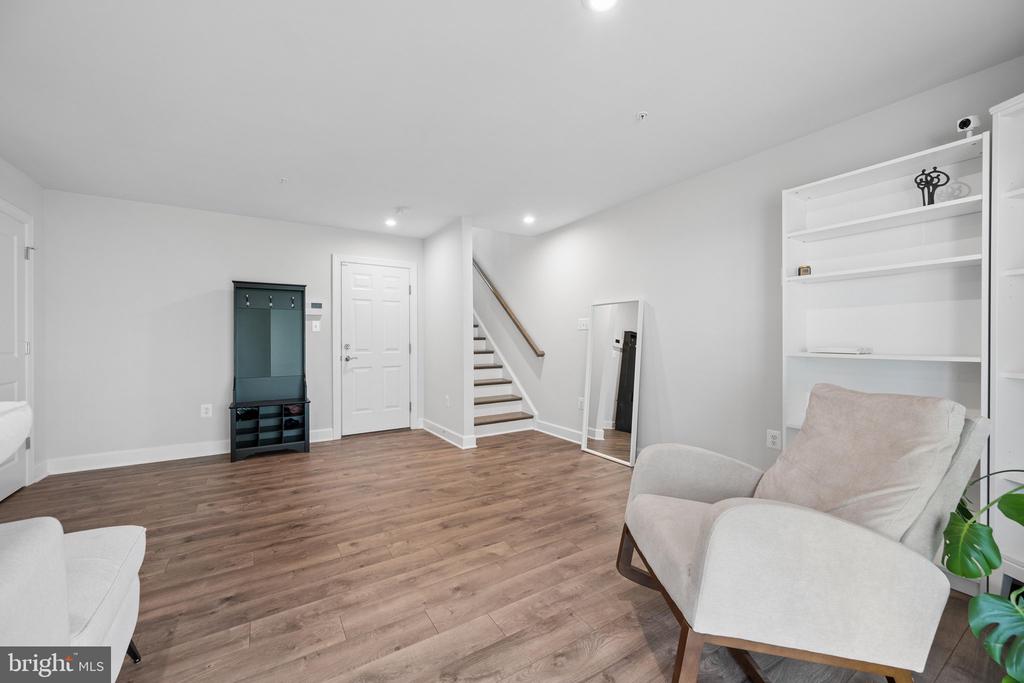 2159 OTTER CREEK CIRCLE