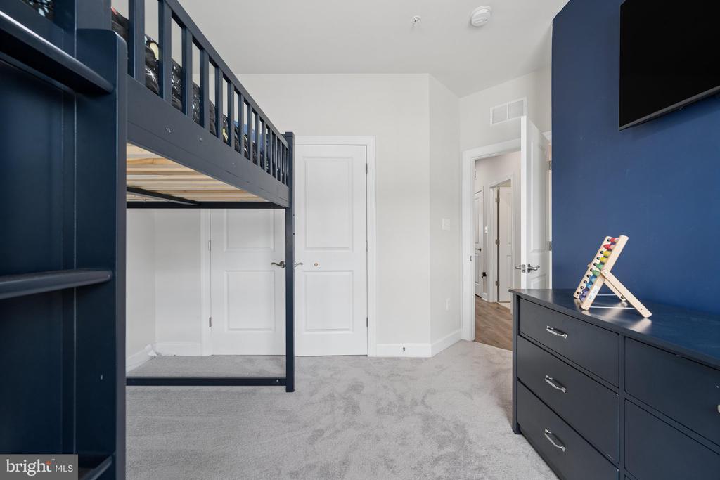 2159 OTTER CREEK CIRCLE