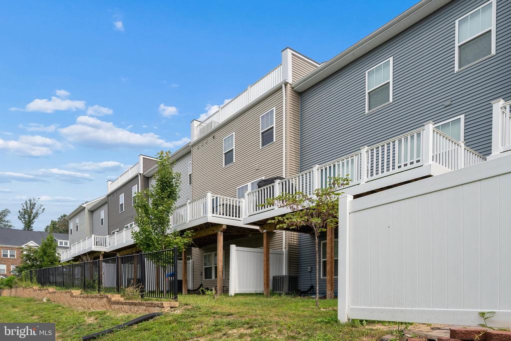 2159 OTTER CREEK CIRCLE