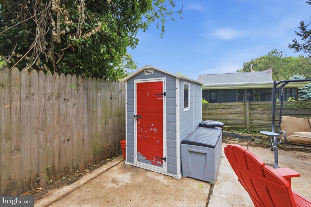 7809 BRIDGE DRIVE