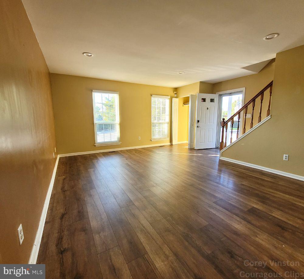 1000 DARTMOUTH GLEN WAY