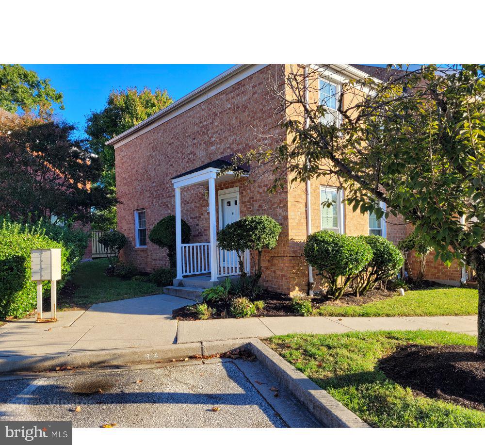 1000 DARTMOUTH GLEN WAY