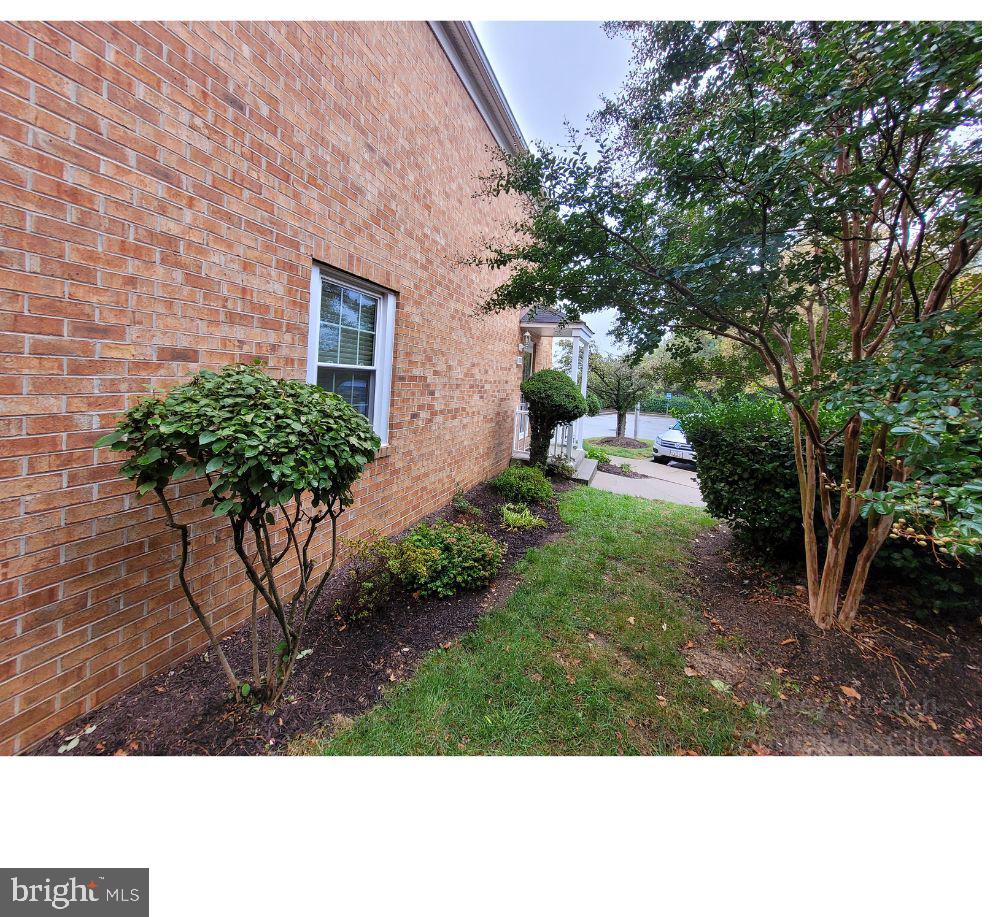 1000 DARTMOUTH GLEN WAY