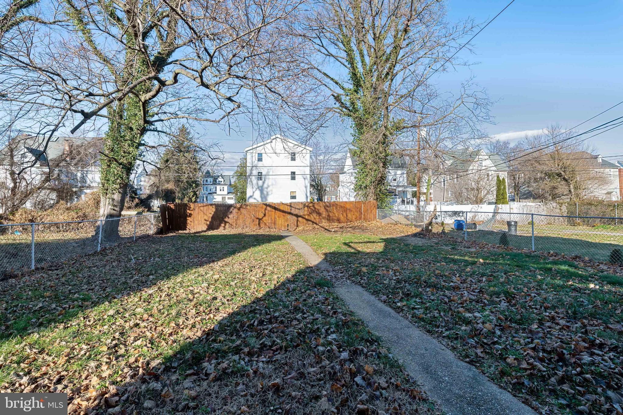 4010 Fernhill Ave
