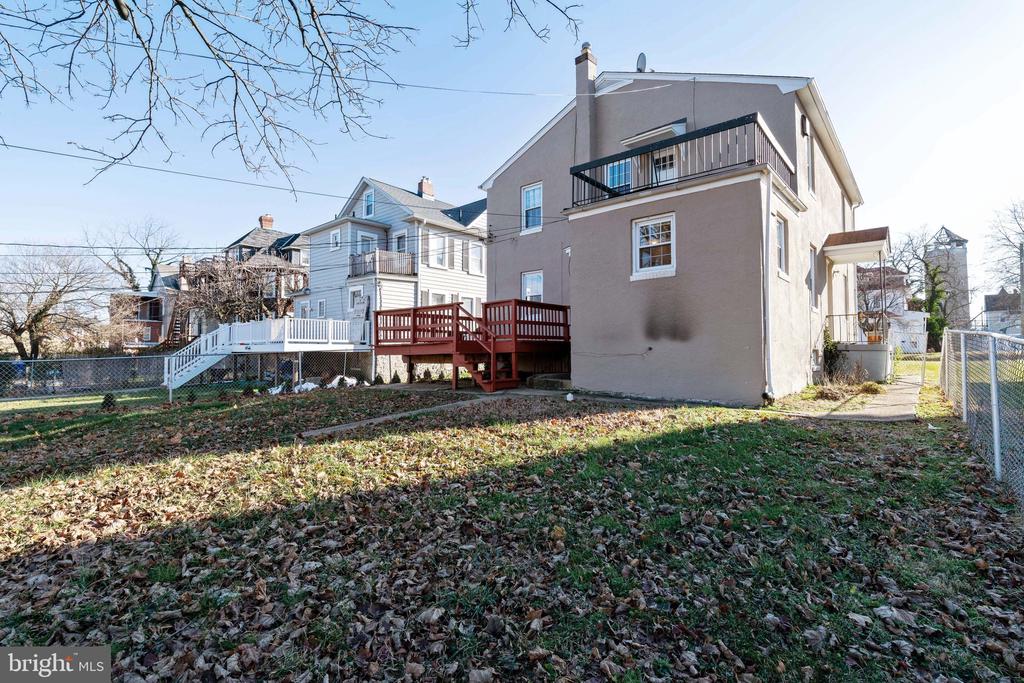 4010 Fernhill Ave