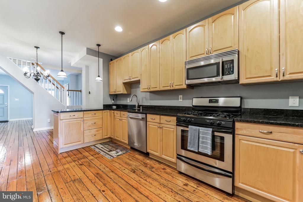 3336 Chestnut Ave