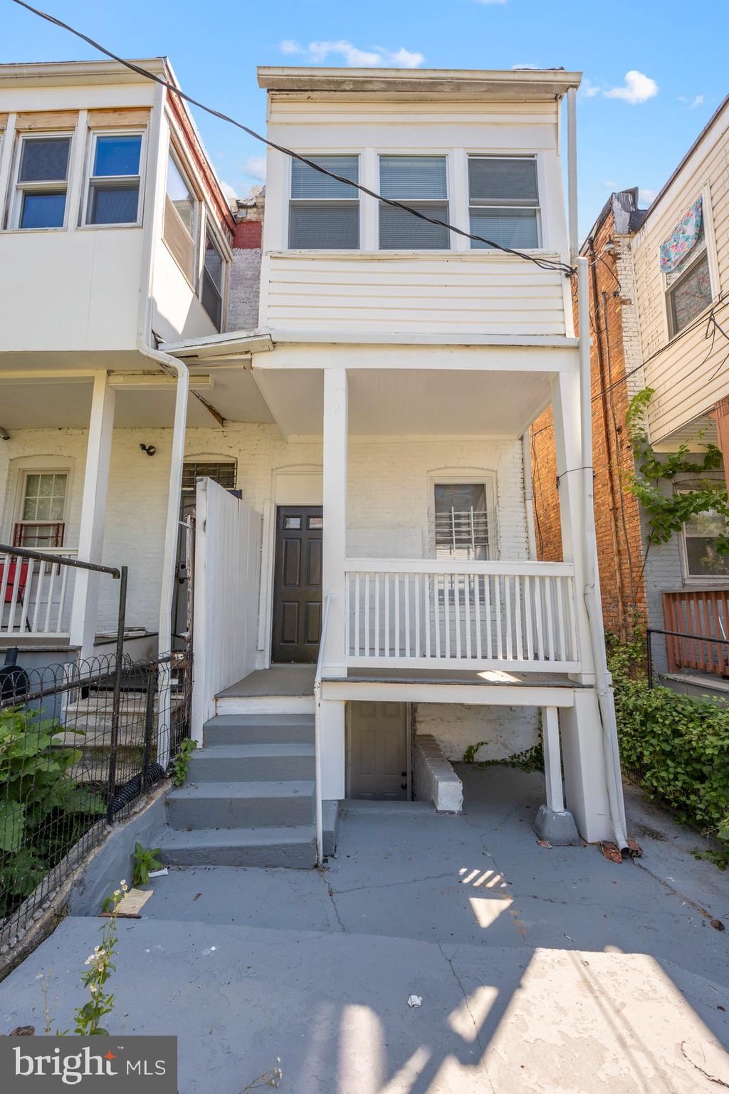 1624 Appleton St