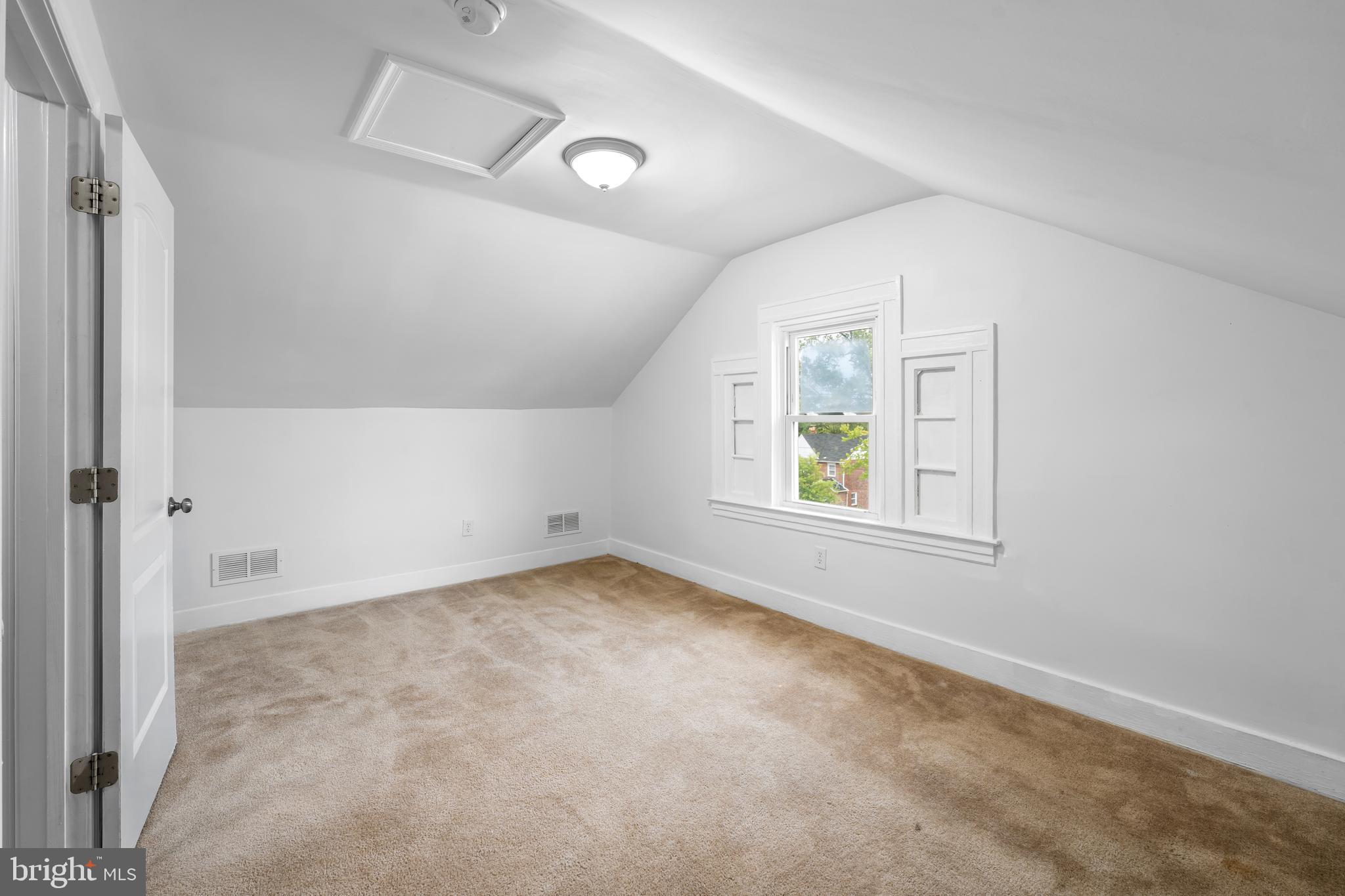 4307 Forest Park
