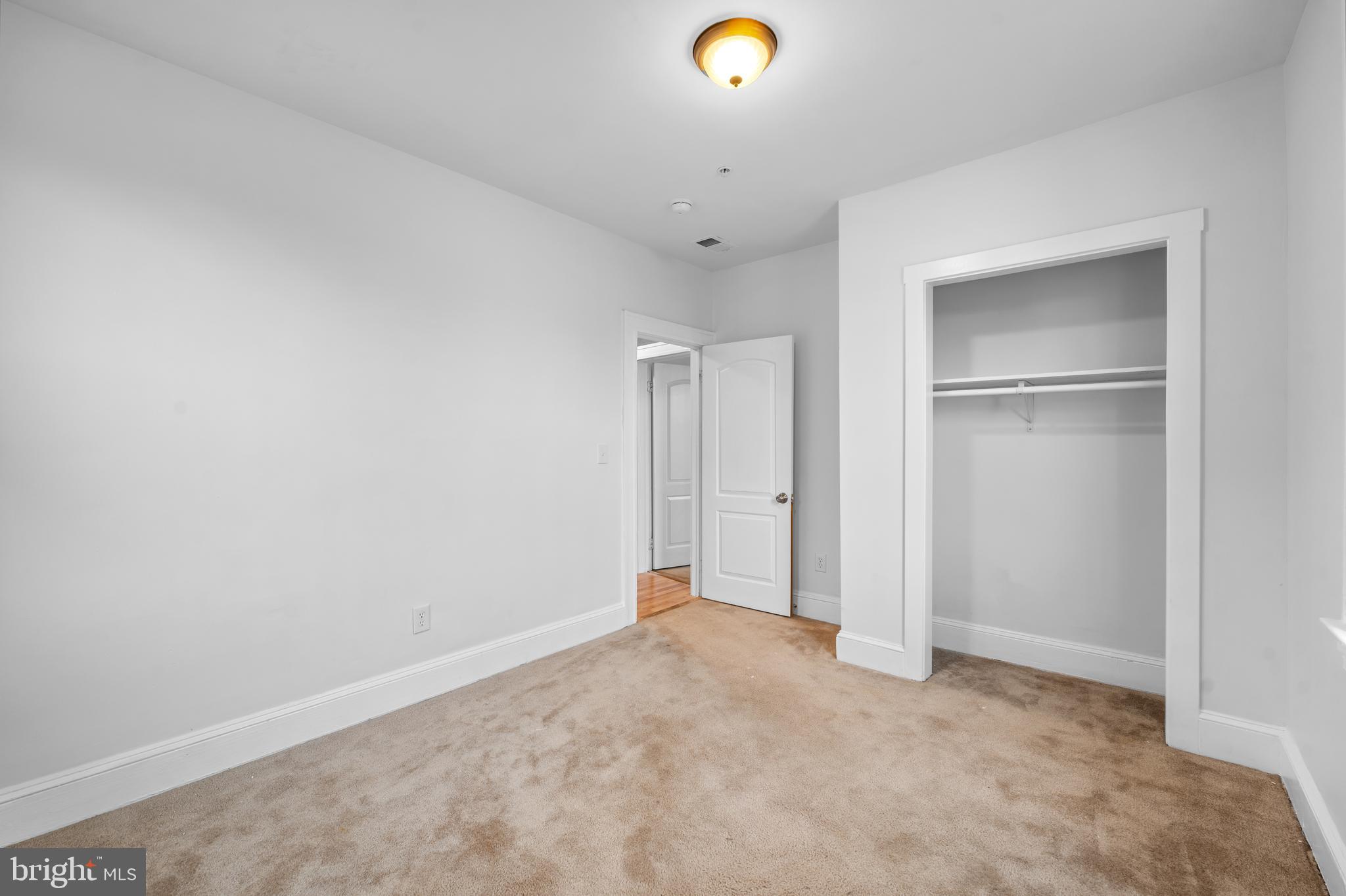 4307 Forest Park