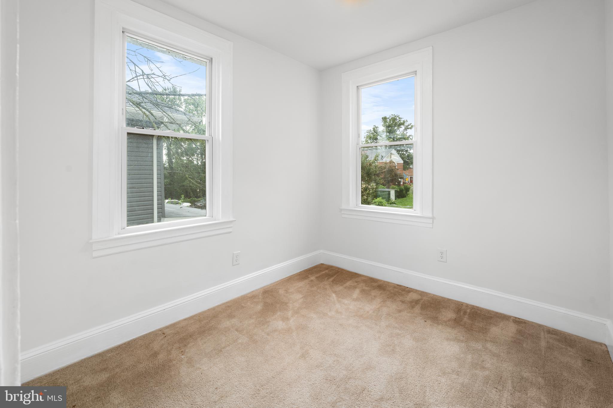 4307 Forest Park