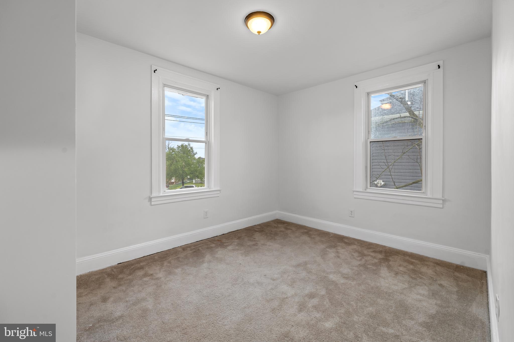 4307 Forest Park