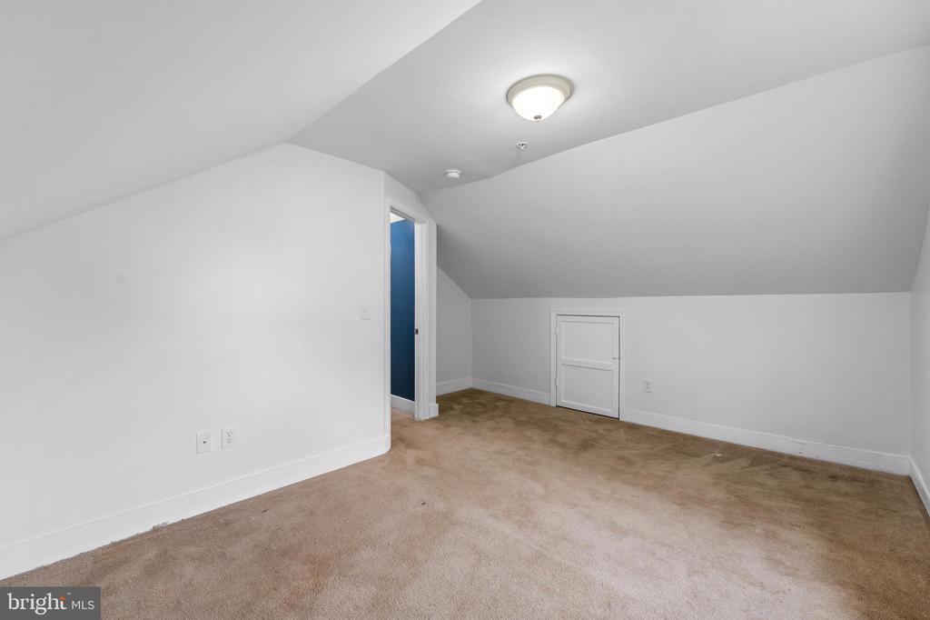 4307 Forest Park