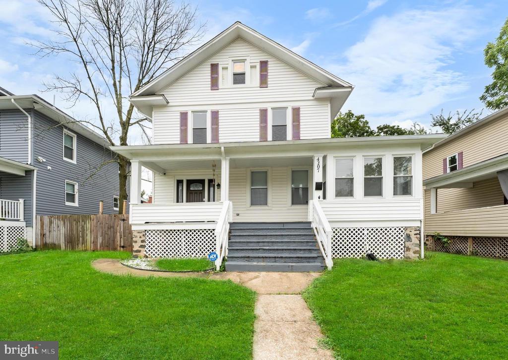 4307 Forest Park