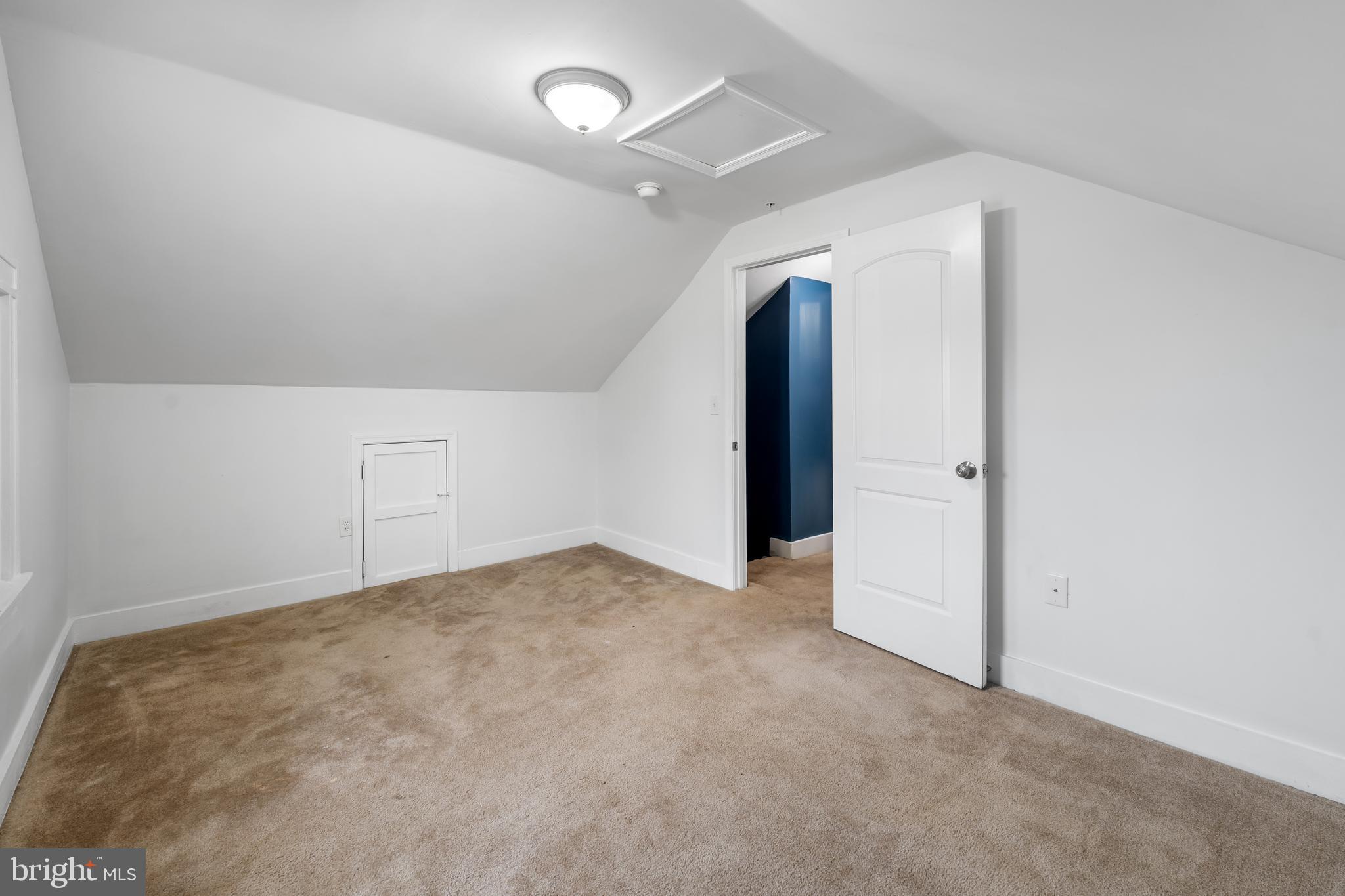 4307 Forest Park