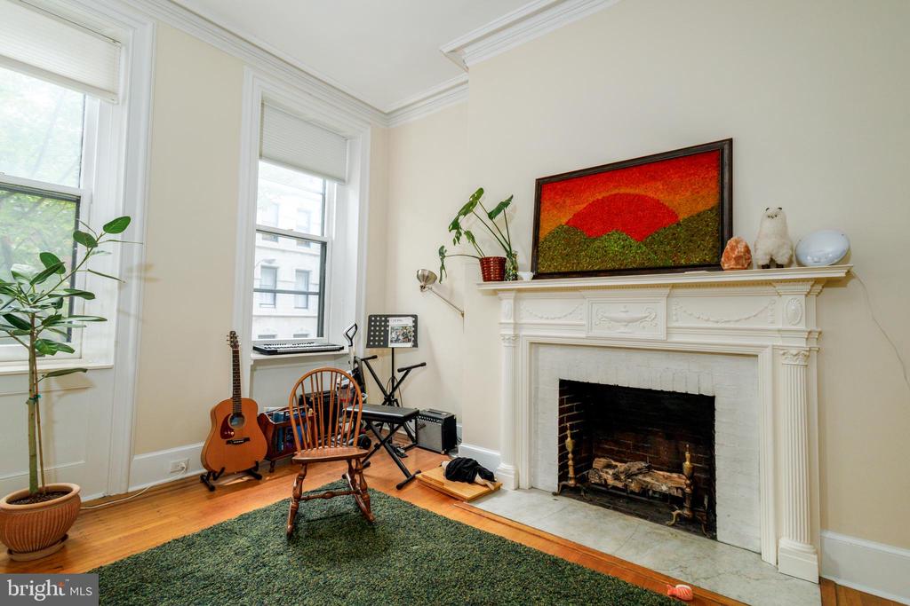 1208 Saint Paul St