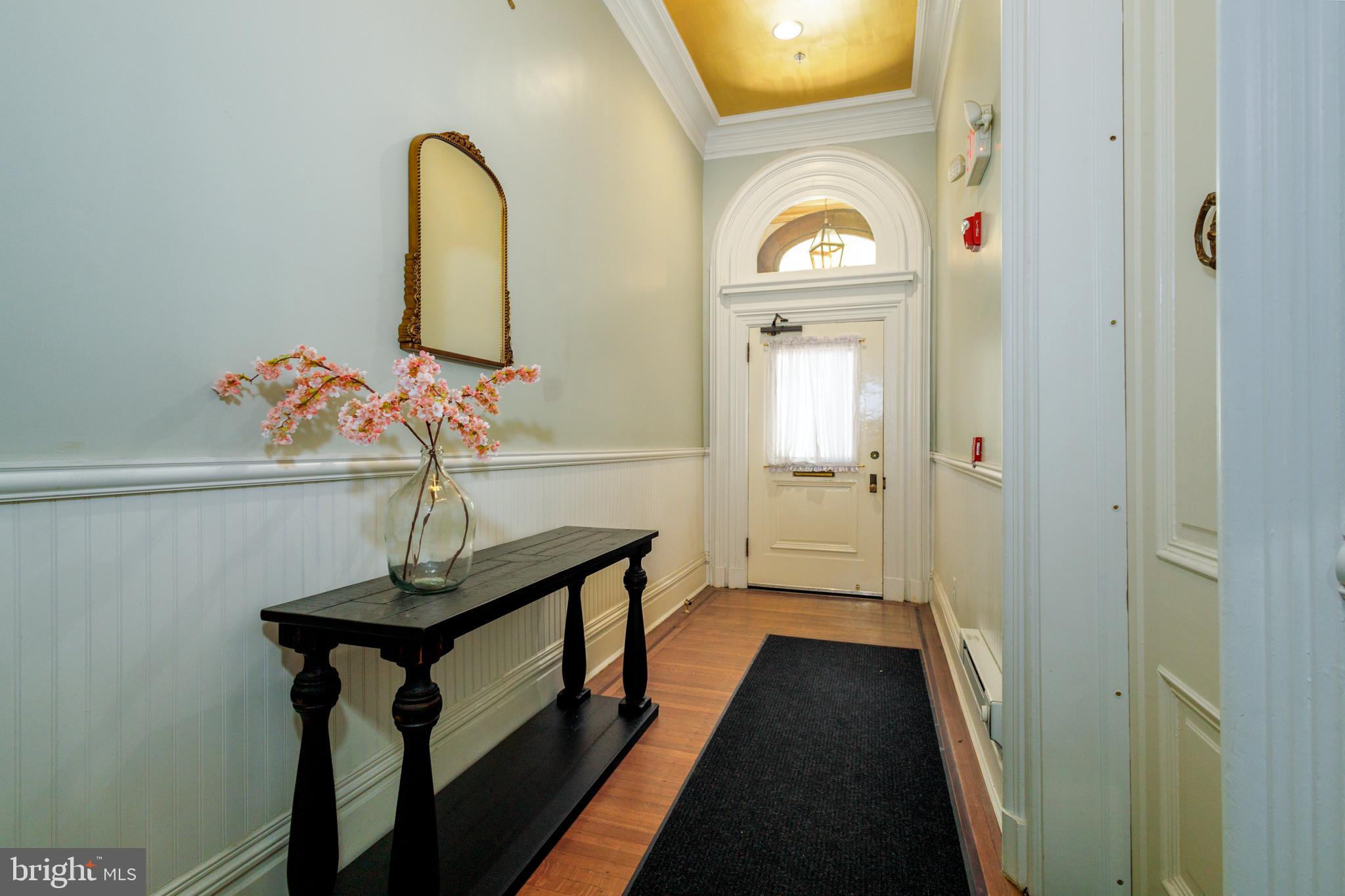 1208 Saint Paul St