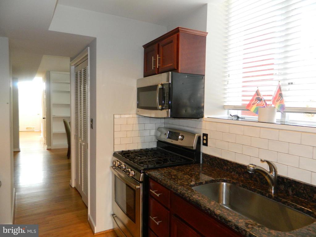126 W HENRIETTA ST #1