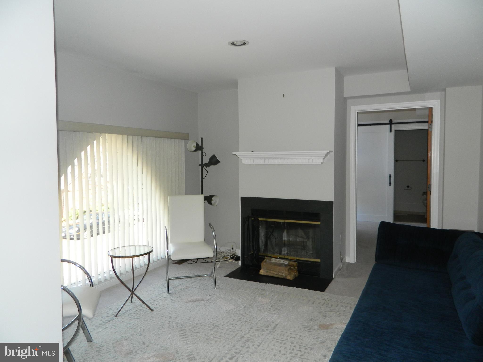 126 W HENRIETTA ST #1
