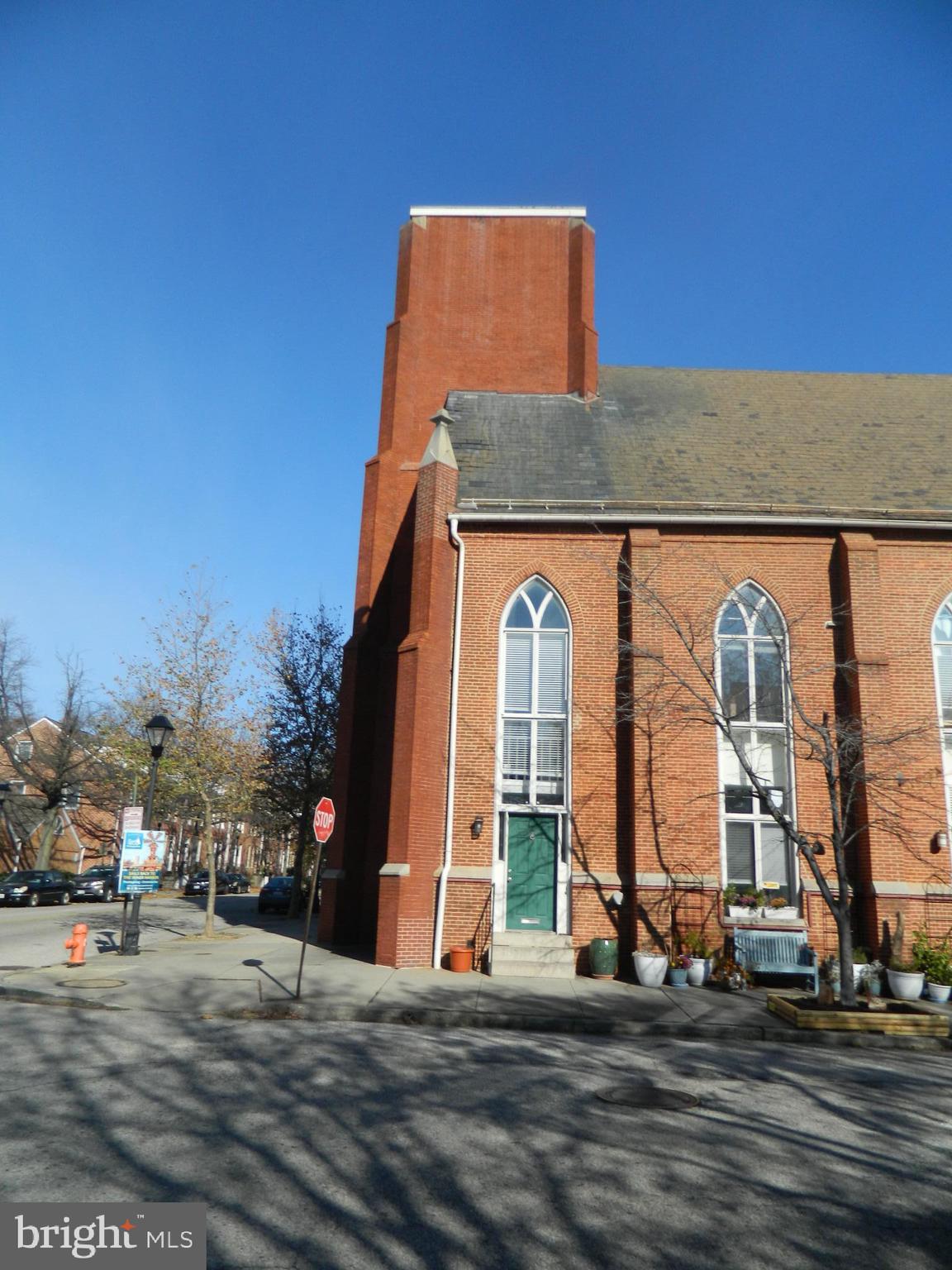126 W HENRIETTA ST #1