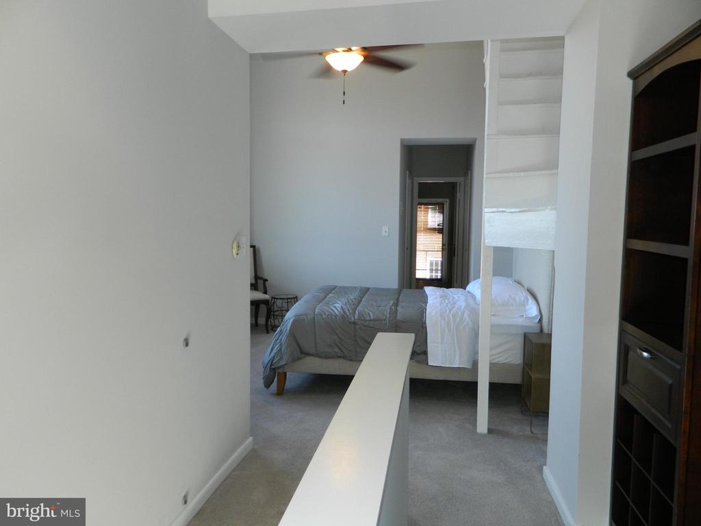 126 W HENRIETTA ST #1