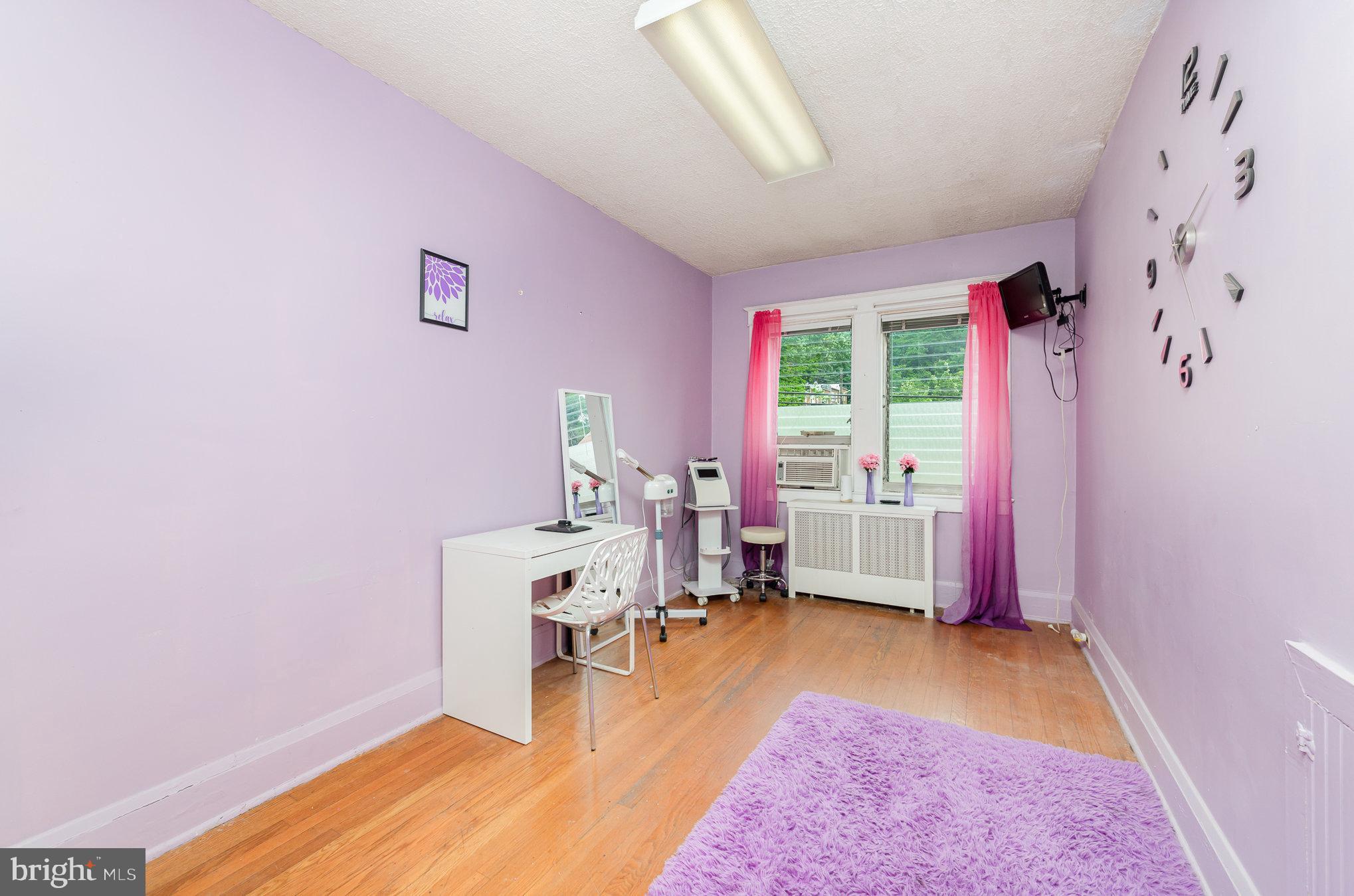 5876 Belair Rd