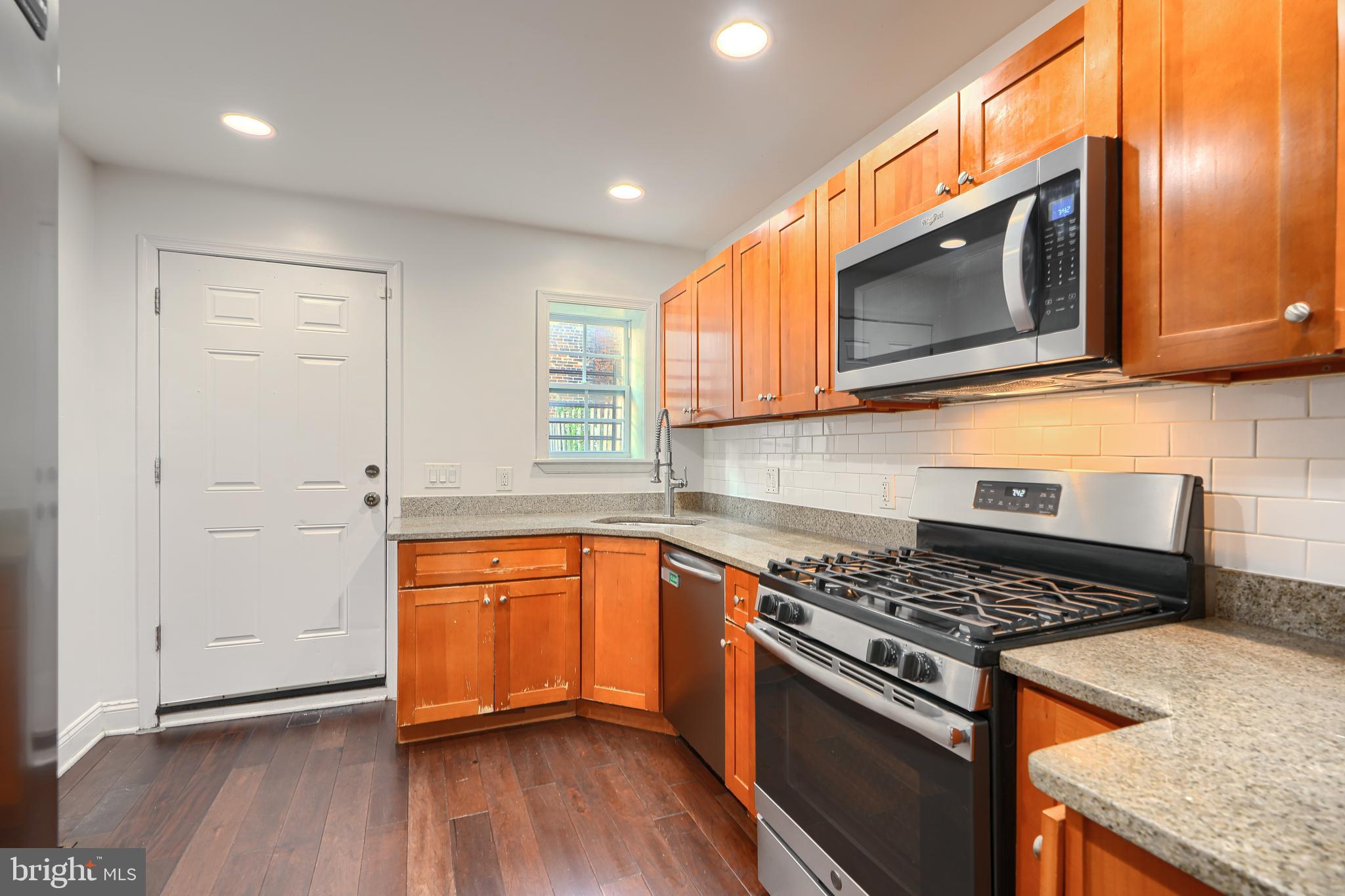 930 WASHINGTON BOULEVARD